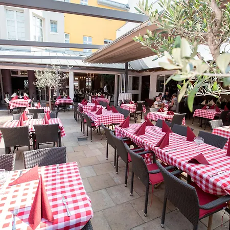 安兹阿泊特科酒店 酒店 4*