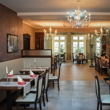 安兹阿泊特科酒店 酒店 拉恩河畔林堡