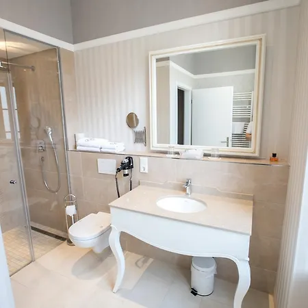 安兹阿泊特科酒店 酒店