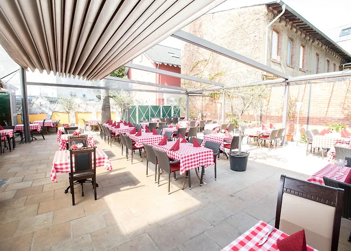 Hotel Amts-apotheke 4*