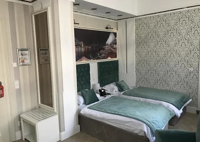 Hotel Amts-apotheke 4*